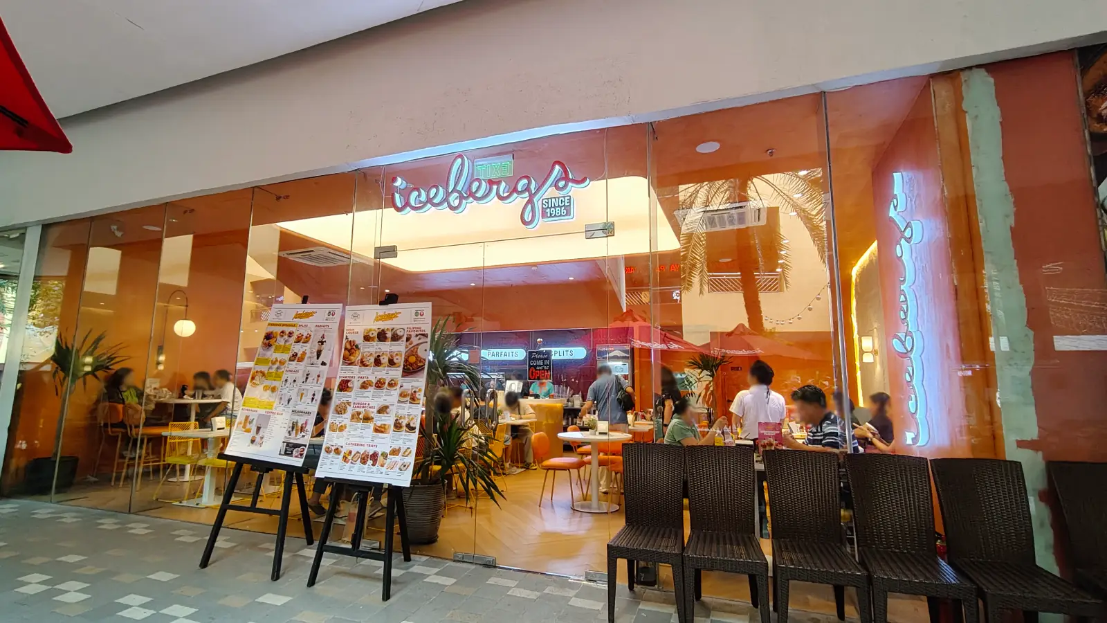 ICE BERG in SM Mall of Asia